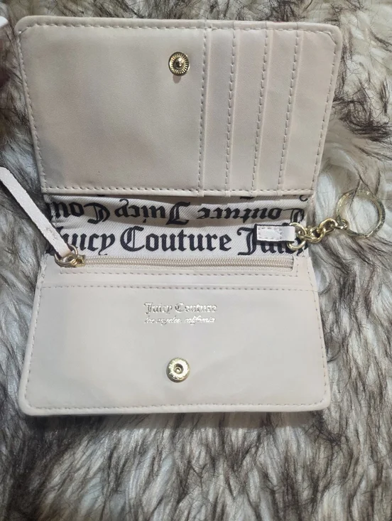 Juicy Couture White Floral Crossbody Bag with Matching Wallet - Picture 8 of 8